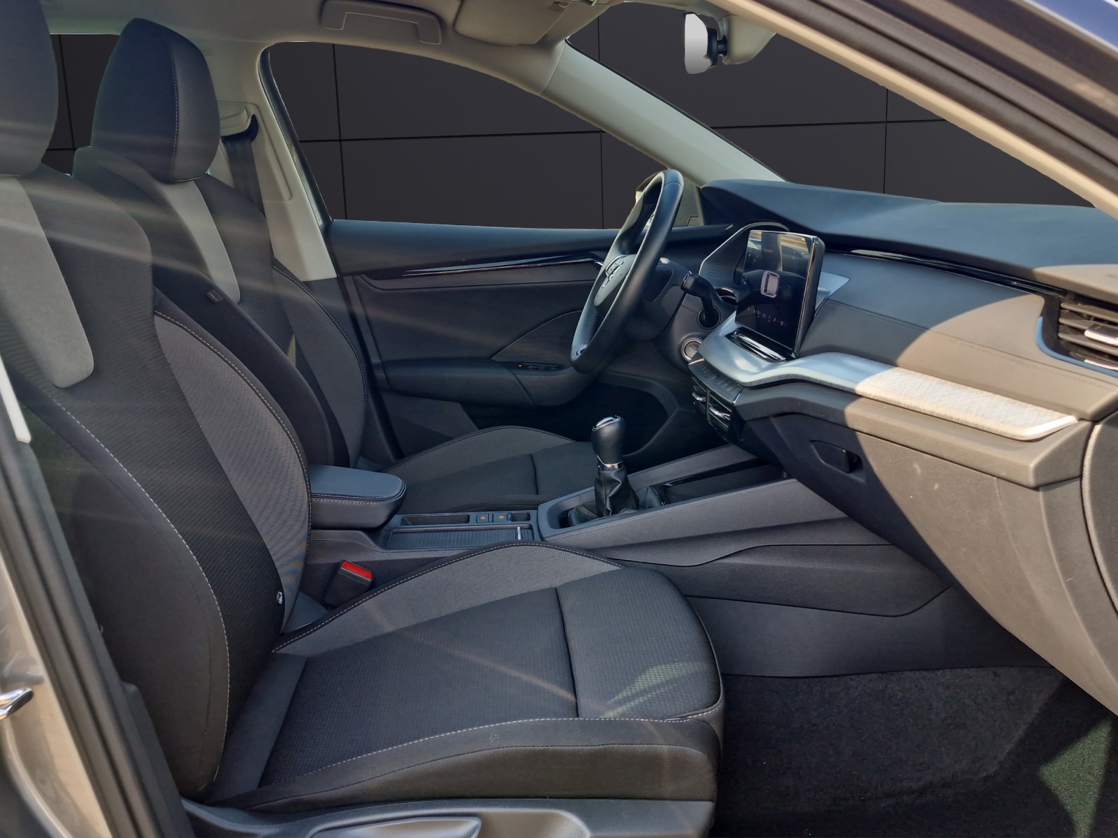 Fahrzeugabbildung SKODA Octavia Combi Ambition 2.0 TDI LED Navi AHZ SH ACC VC