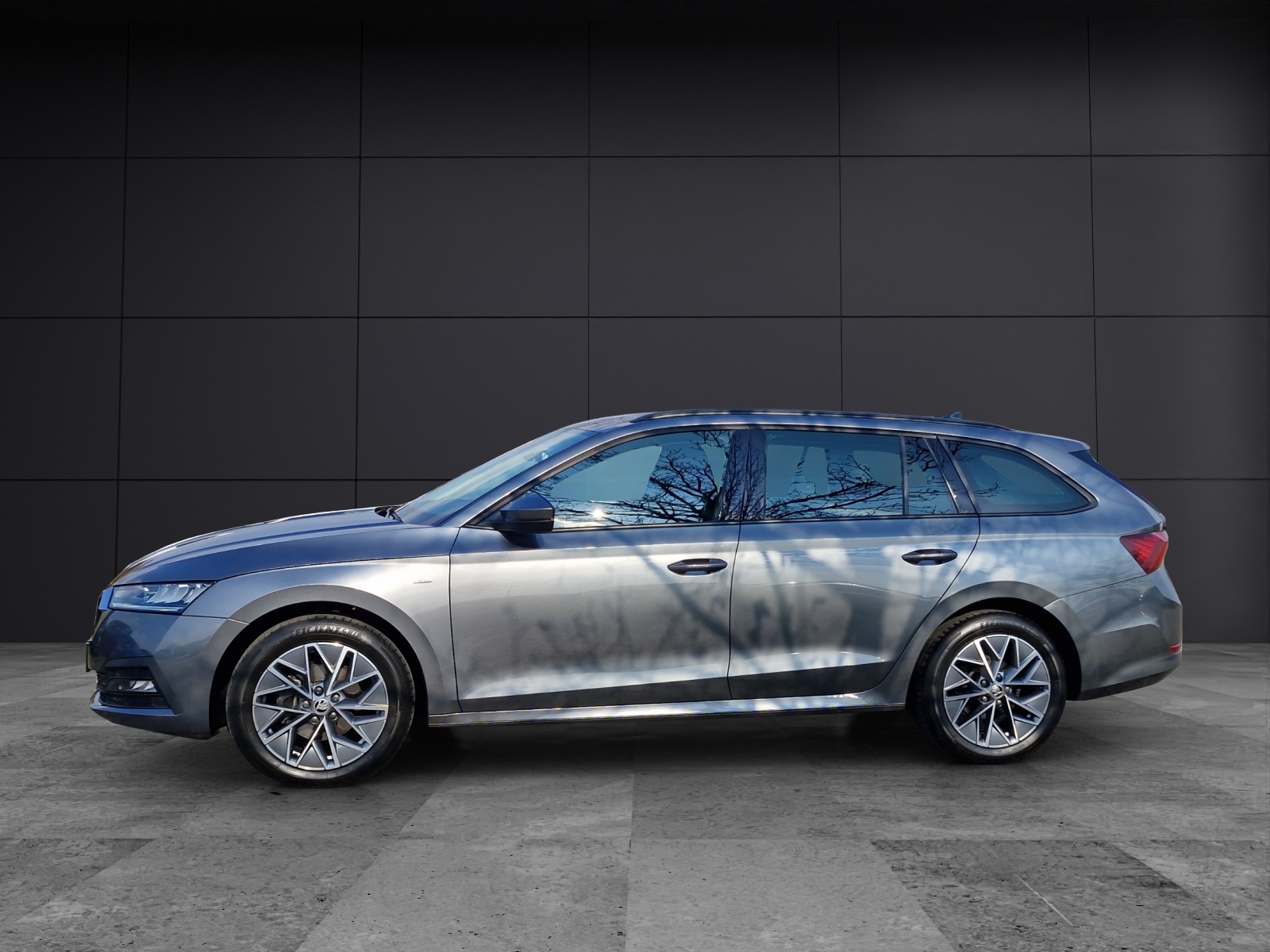 Fahrzeugabbildung SKODA Octavia Combi Ambition 2.0 TDI LED Navi AHZ SH ACC VC