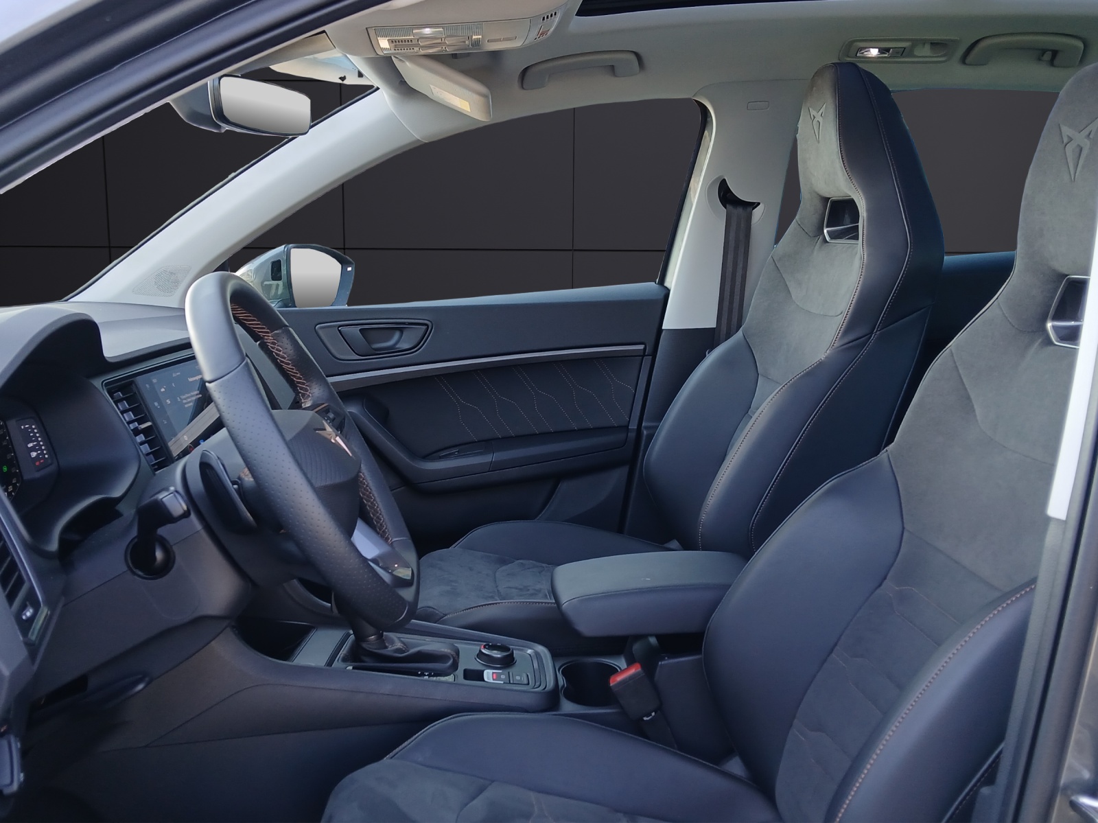 Fahrzeugabbildung CUPRA Ateca 1.5 TSI LED AHK Pano RFK NAVI App ACC SHZ