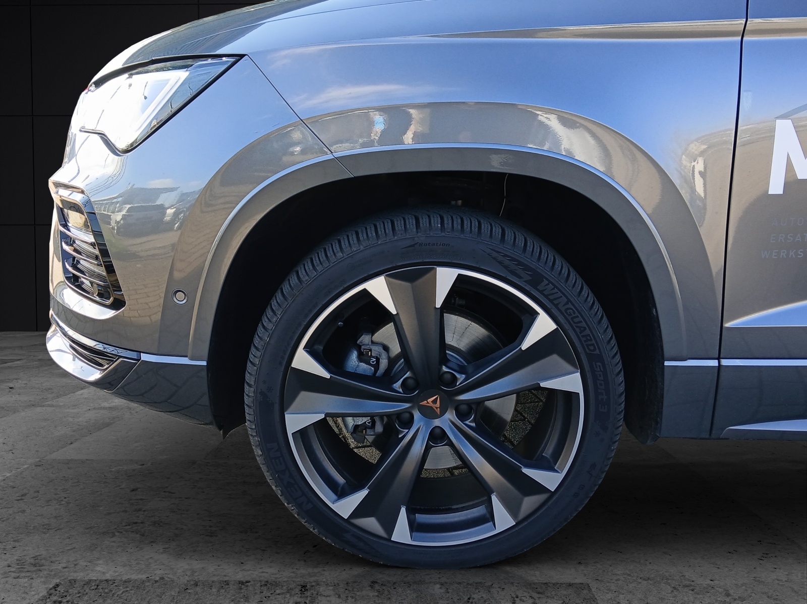 Fahrzeugabbildung CUPRA Ateca 1.5 TSI LED AHK Pano RFK NAVI App ACC SHZ