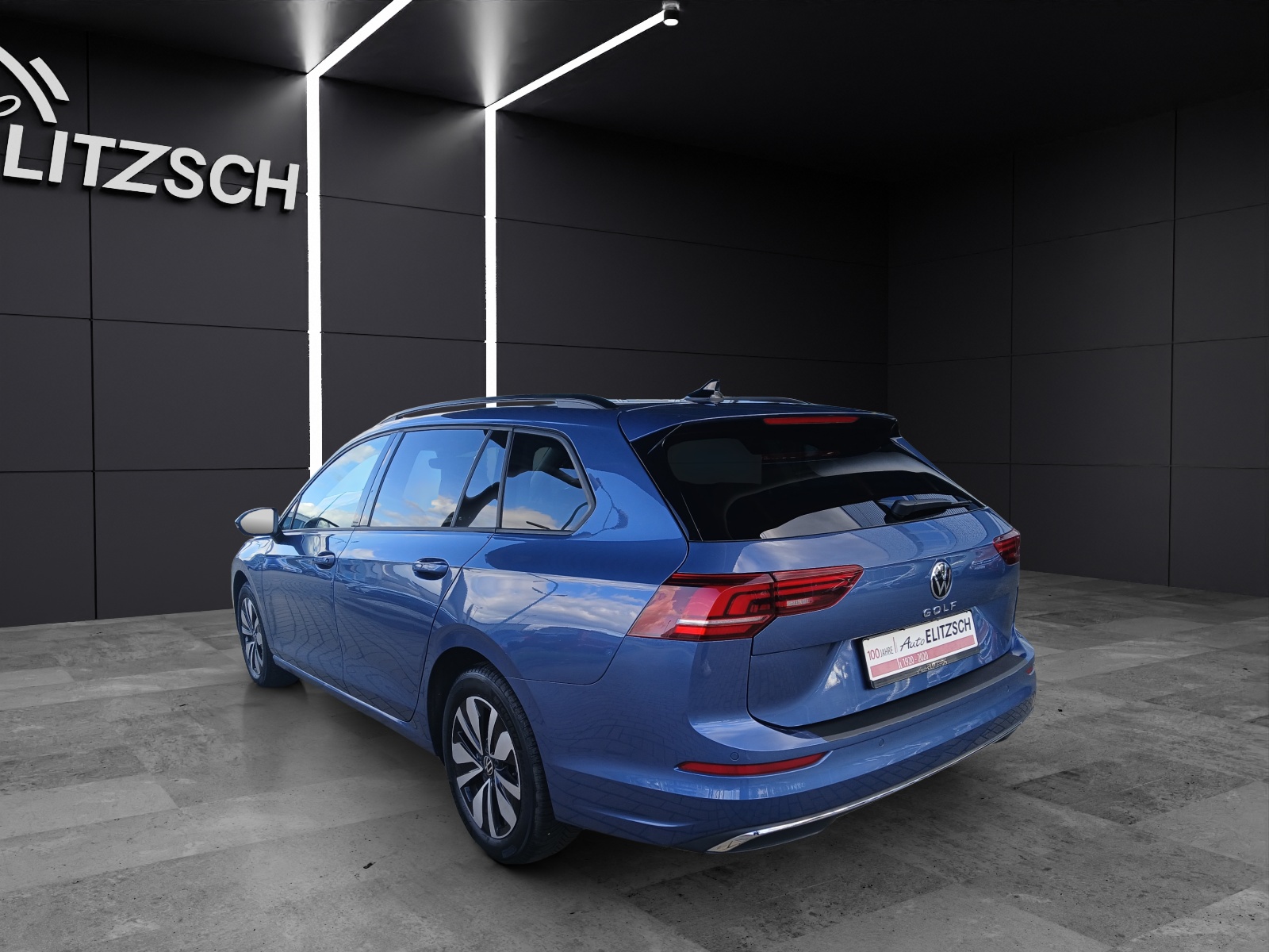 Fahrzeugabbildung Volkswagen Golf VIII Variant TSI Goal LED AHK Navi AID ACC RFK SH