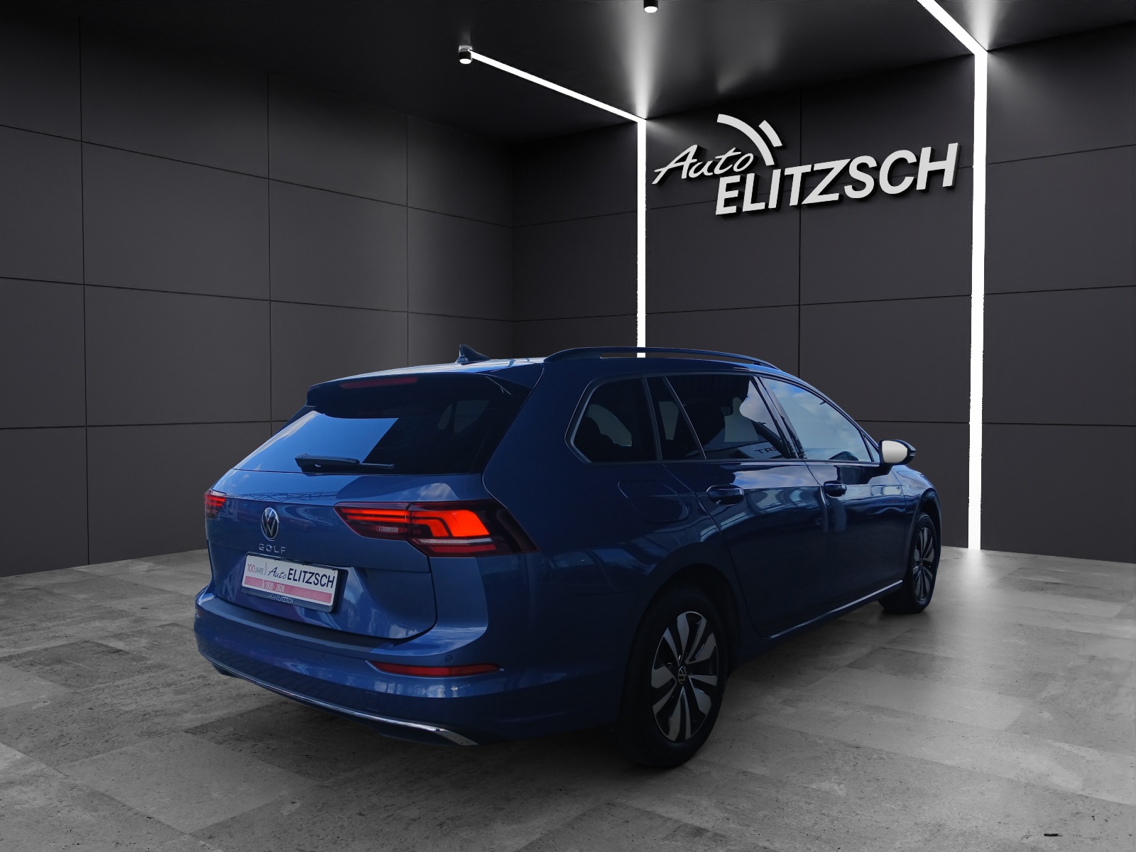 Fahrzeugabbildung Volkswagen Golf VIII Variant TSI Goal LED AHK Navi AID ACC RFK SH