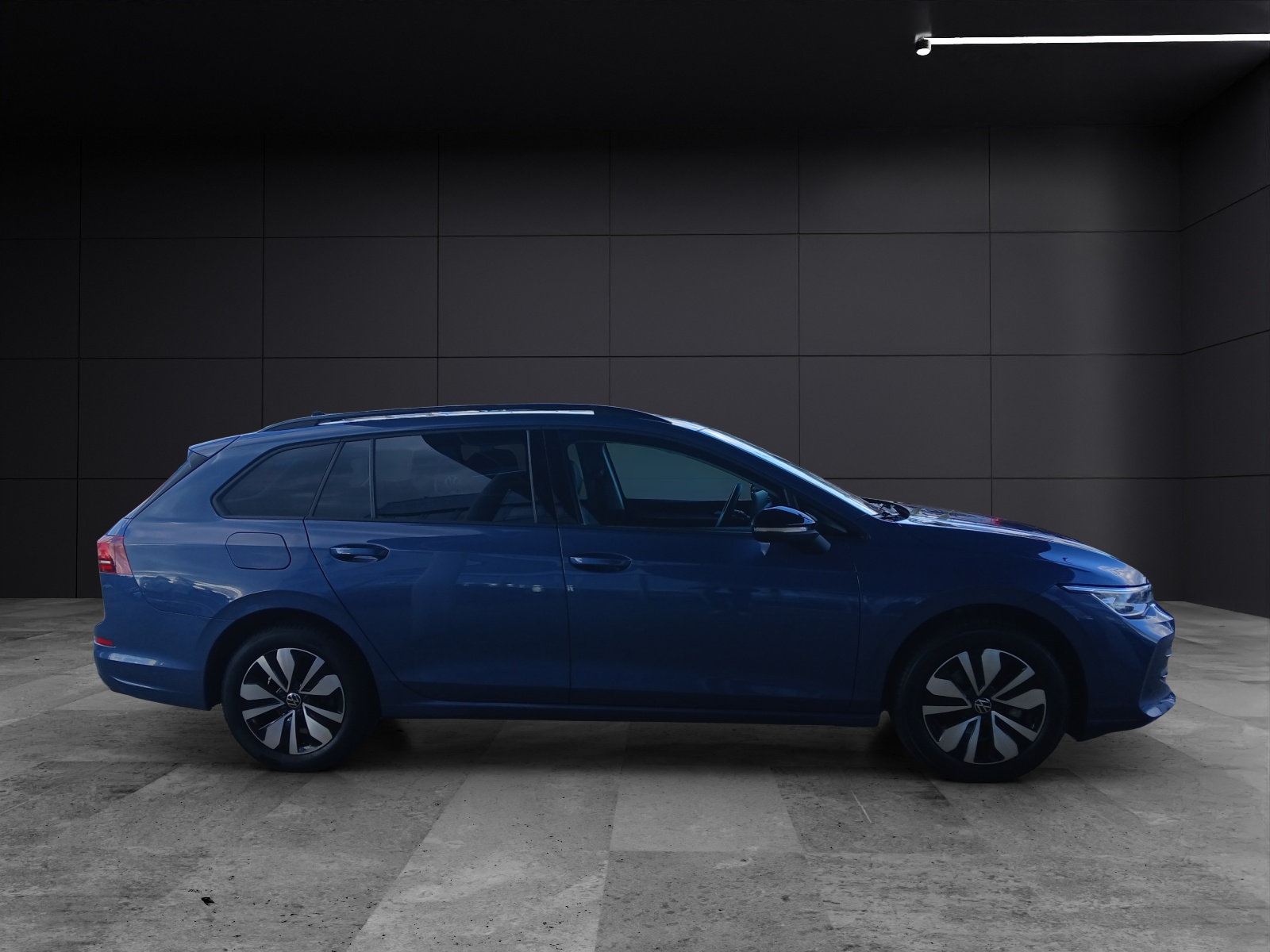 Fahrzeugabbildung Volkswagen Golf VIII Variant TSI Goal LED AHK Navi AID ACC RFK SH