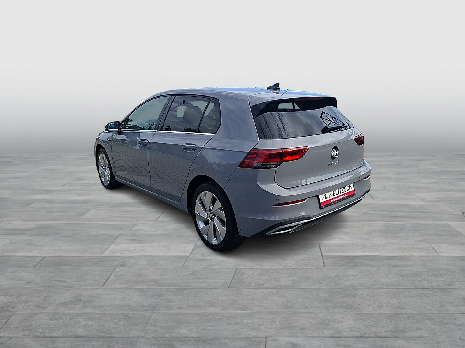 Fahrzeugabbildung Volkswagen Golf VIII TSI Style LEDplus Navi AID ACC RFK SH