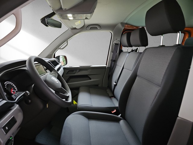 Fahrzeugabbildung Volkswagen T6 Kombi T6.1 TDI 9- Sitzer KLIMA AHK RFK SITZH.