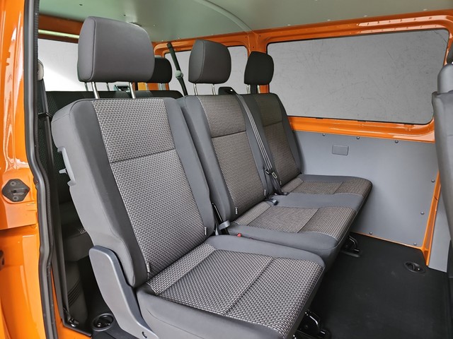Fahrzeugabbildung Volkswagen T6 Kombi T6.1 TDI 9- Sitzer KLIMA AHK RFK SITZH.