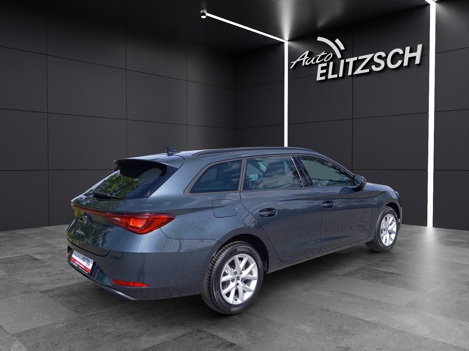Fahrzeugabbildung SEAT Leon Sportstourer Style Edition 1.5 TSI AHZ KAMERA LED KLIMA