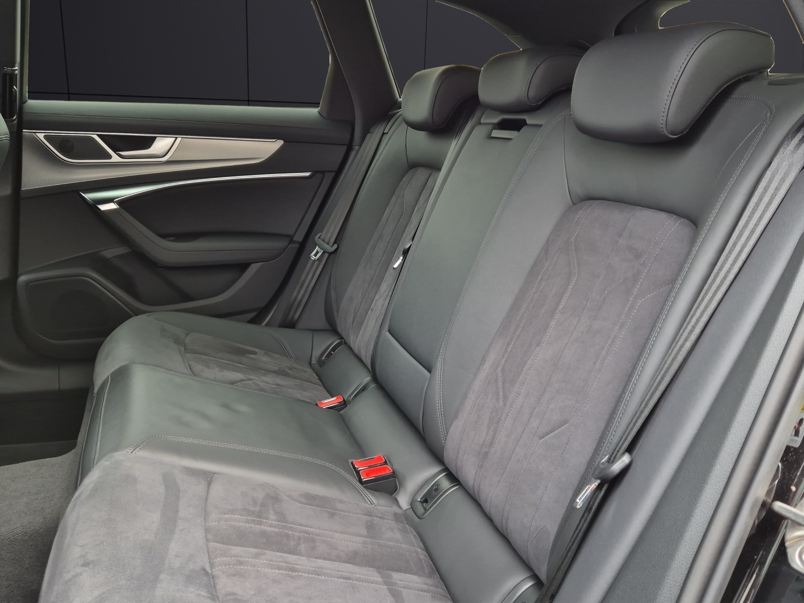 Fahrzeugabbildung Audi A6 Allroad 40 TDI quattro S-tronic Matrix Navi AVC ACC RFK SH