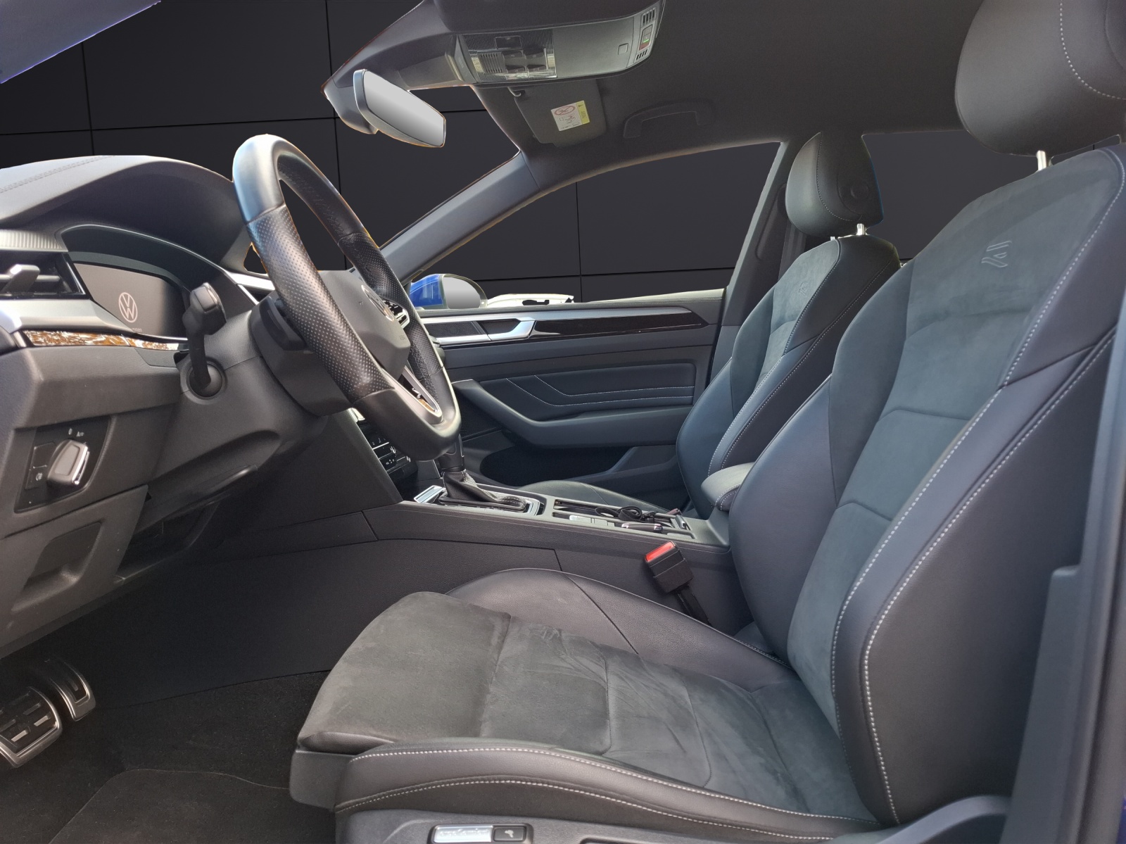 Fahrzeugabbildung Volkswagen Arteon SB TSI R-Line DSG LED Navi ACC PDC SH 20