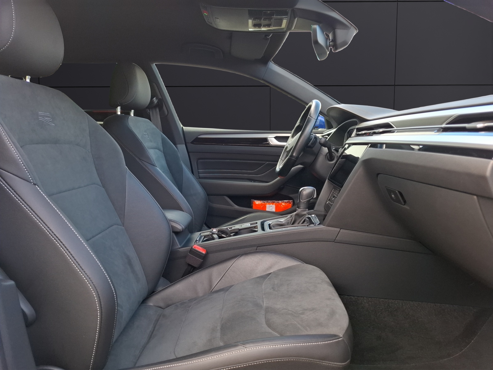 Fahrzeugabbildung Volkswagen Arteon SB TSI R-Line DSG LED Navi ACC PDC SH 20