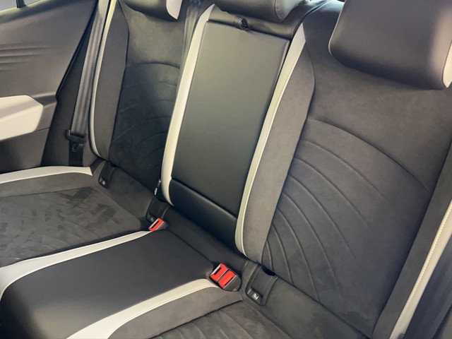 Fahrzeugabbildung Volkswagen ID.3 Pro Performance Matrix Navi Pano HUD ACC RFK WP SH 19