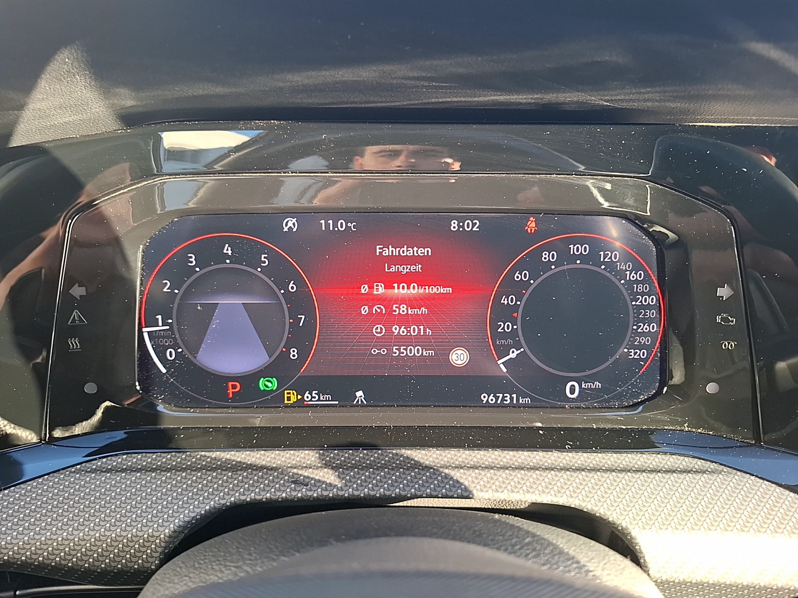 Fahrzeugabbildung Volkswagen Golf VIII Variant R DSG 4M Matrix Navi AID ACC RFK Harman SH 19