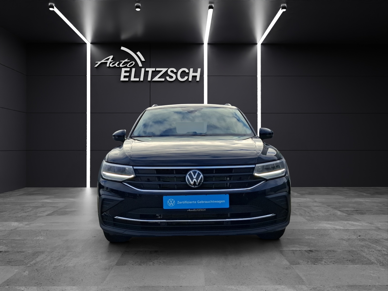 Fahrzeugabbildung Volkswagen Tiguan TSI Move LED ACC AHK NAVI PDC SHZ LM