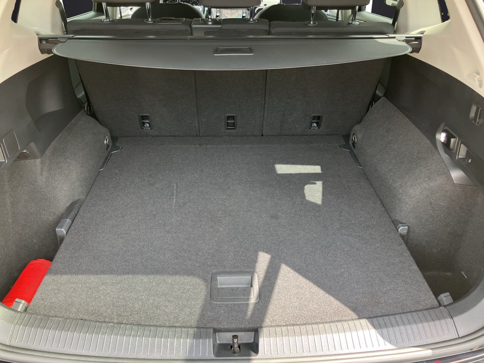 Fahrzeugabbildung Volkswagen Tiguan Allspace Business TDI DSG 4M LED ACC AHK 360° SHZ HuD Navi