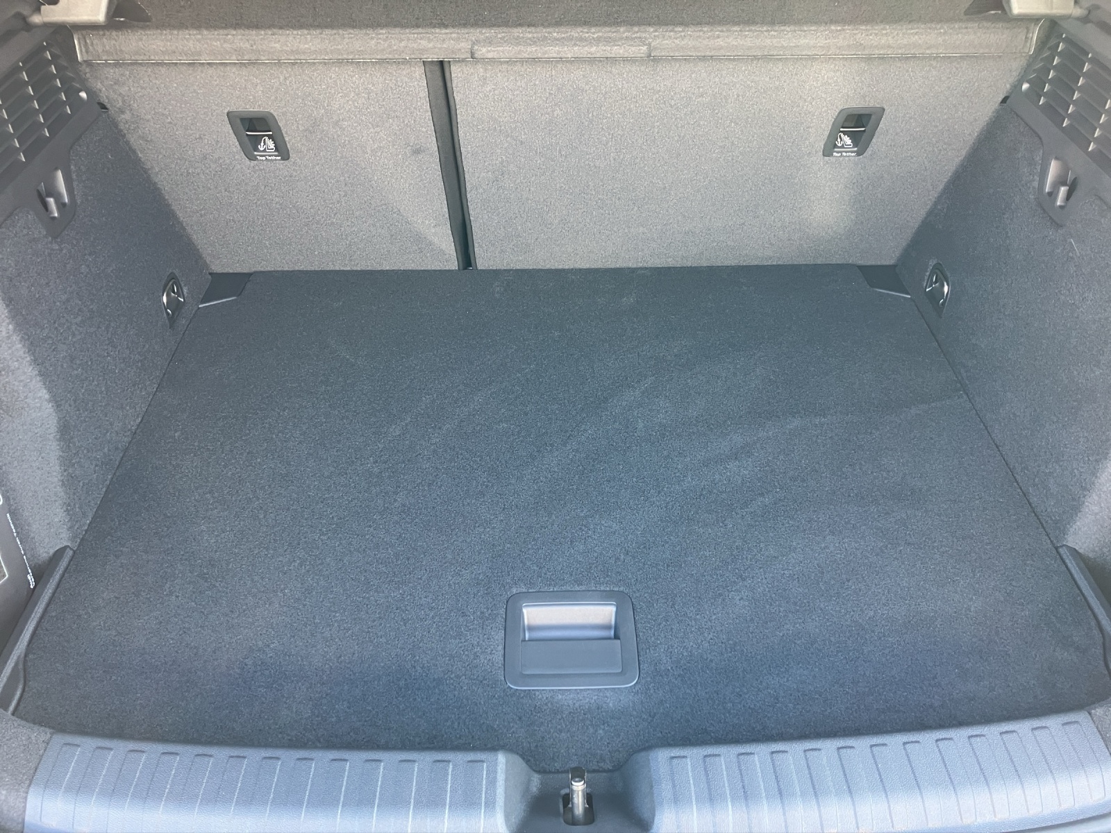 Fahrzeugabbildung Audi A3 Sportback 35 TDI advanced S tronic LED Navi, Sportsitze