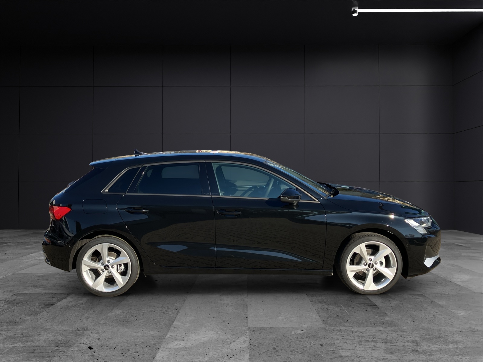 Fahrzeugabbildung Audi A3 Sportback 35 TDI advanced S tronic LED Navi, Sportsitze