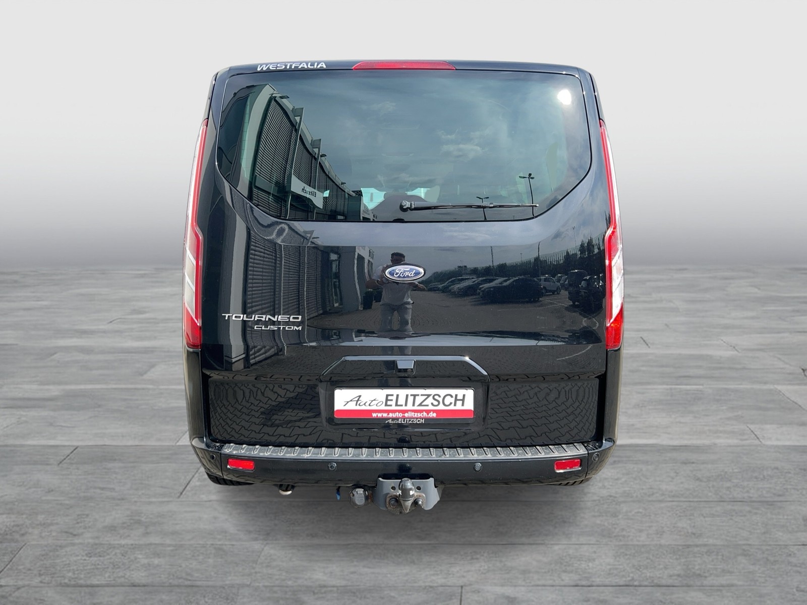Fahrzeugabbildung Ford Tourneo Custom Business EditionTitanium Stanh. + FB Leder SH 6-Sitze