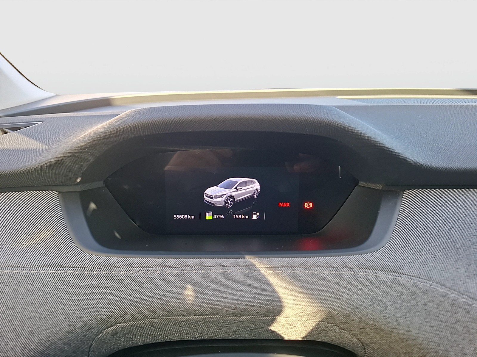 Fahrzeugabbildung SKODA Enyaq 60 Loft LED Navi AID GRA RFK SH 19