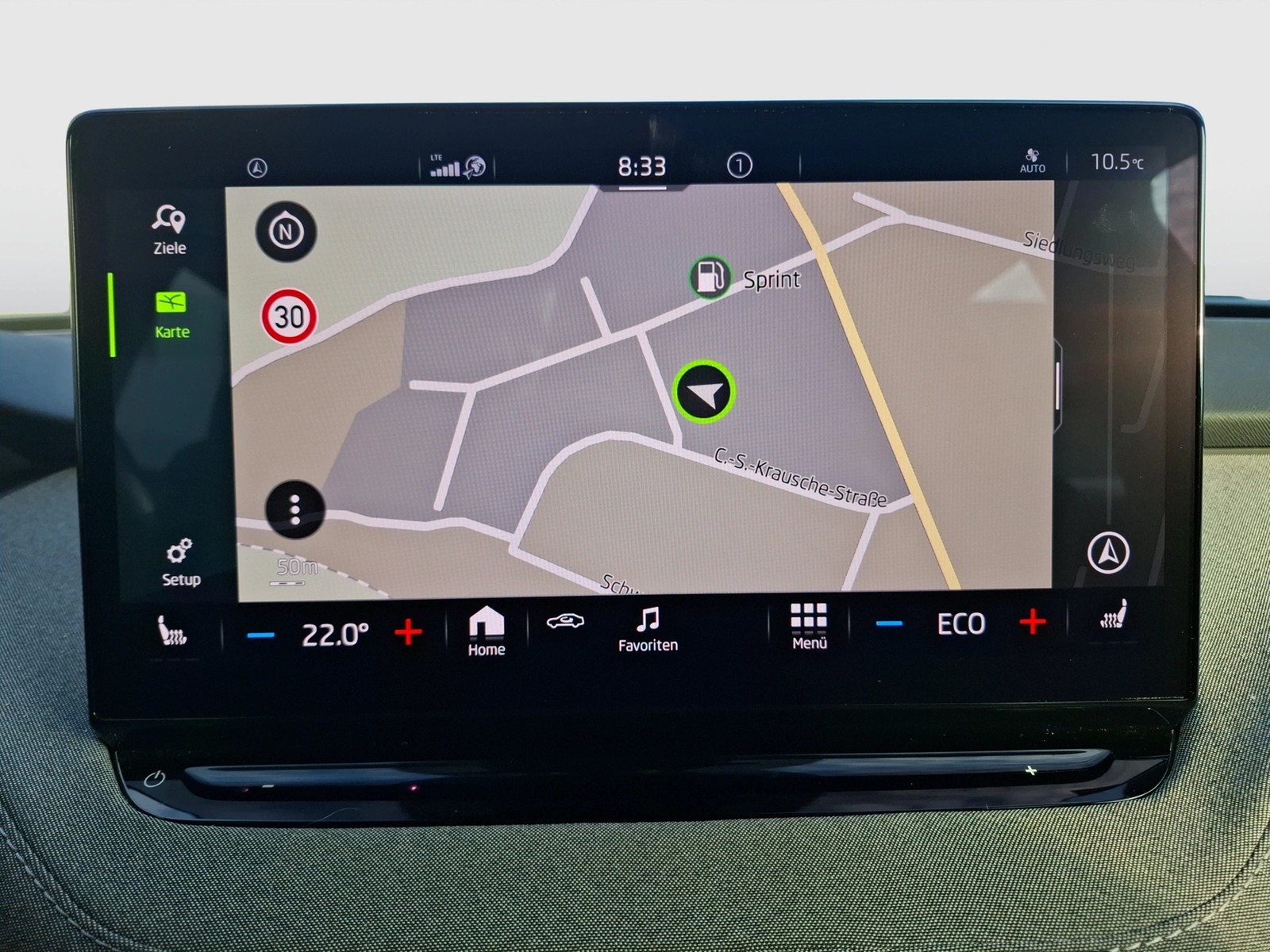 Fahrzeugabbildung SKODA Enyaq 60 Loft LED Navi AID GRA RFK SH 19