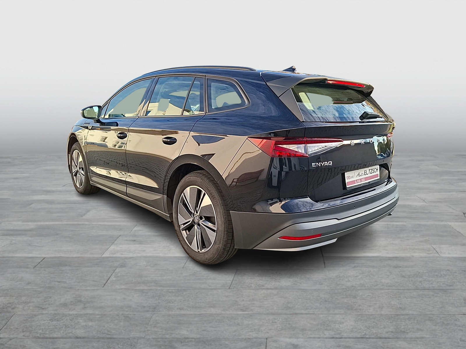 Fahrzeugabbildung SKODA Enyaq 60 Loft LED Navi AID GRA RFK SH 19