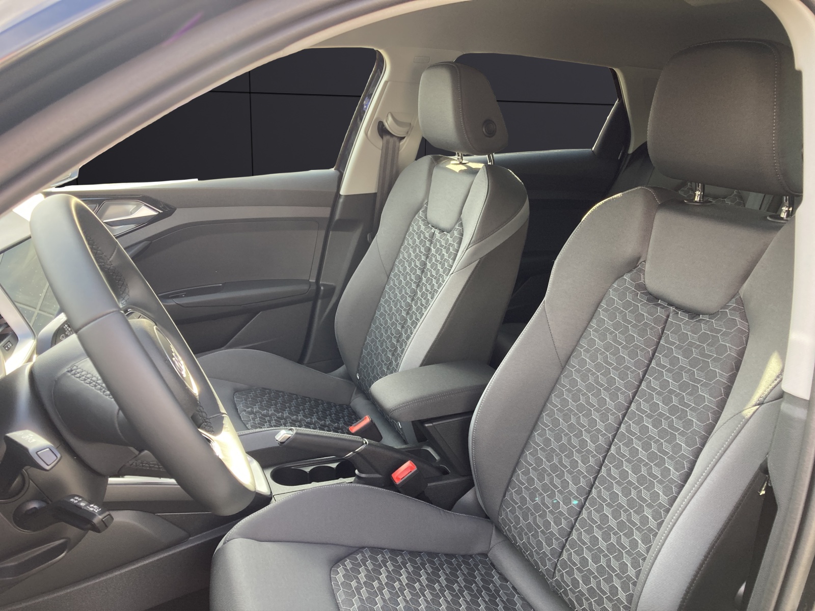 Fahrzeugabbildung Audi A1 Sportback 30 TFSI basis s tronic