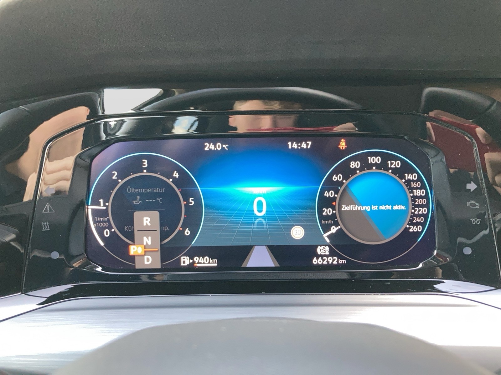 Fahrzeugabbildung Volkswagen Golf VIII Variant TDI Style DSG LED Navi ACC PDC SH