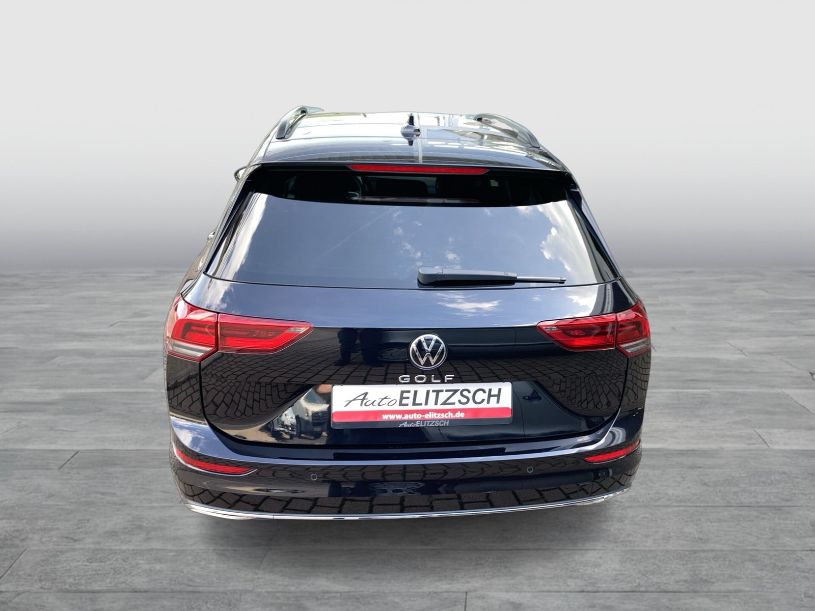 Fahrzeugabbildung Volkswagen Golf VIII Variant TDI Style DSG LED Navi ACC PDC SH