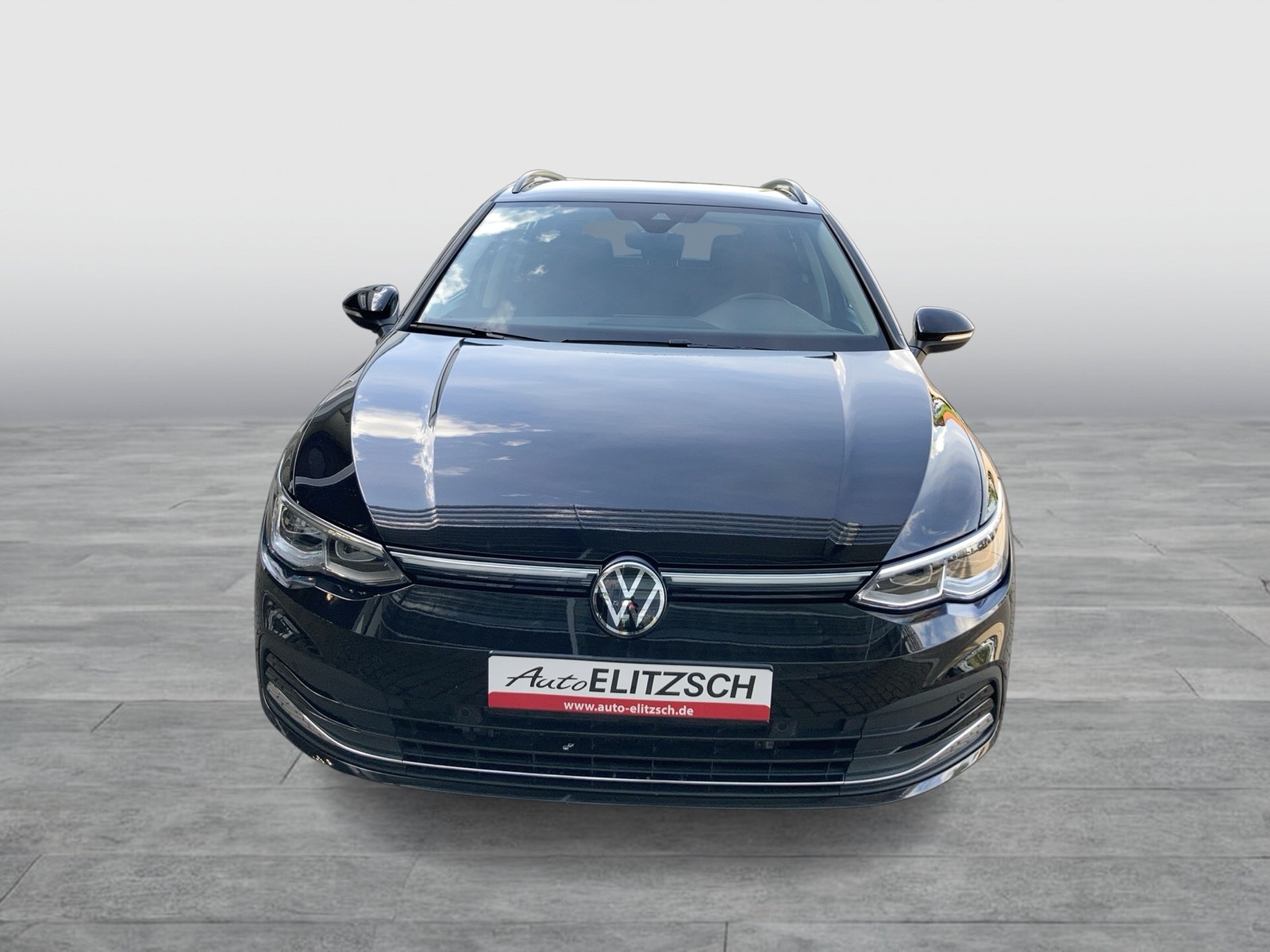 Fahrzeugabbildung Volkswagen Golf VIII Variant TDI Style DSG LED Navi ACC PDC SH