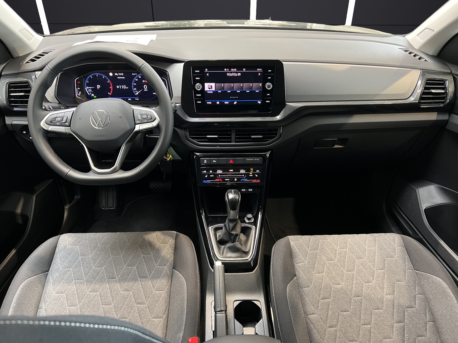 Fahrzeugabbildung Volkswagen T-Cross Life DSG ReadyToDiscover RearView ACC