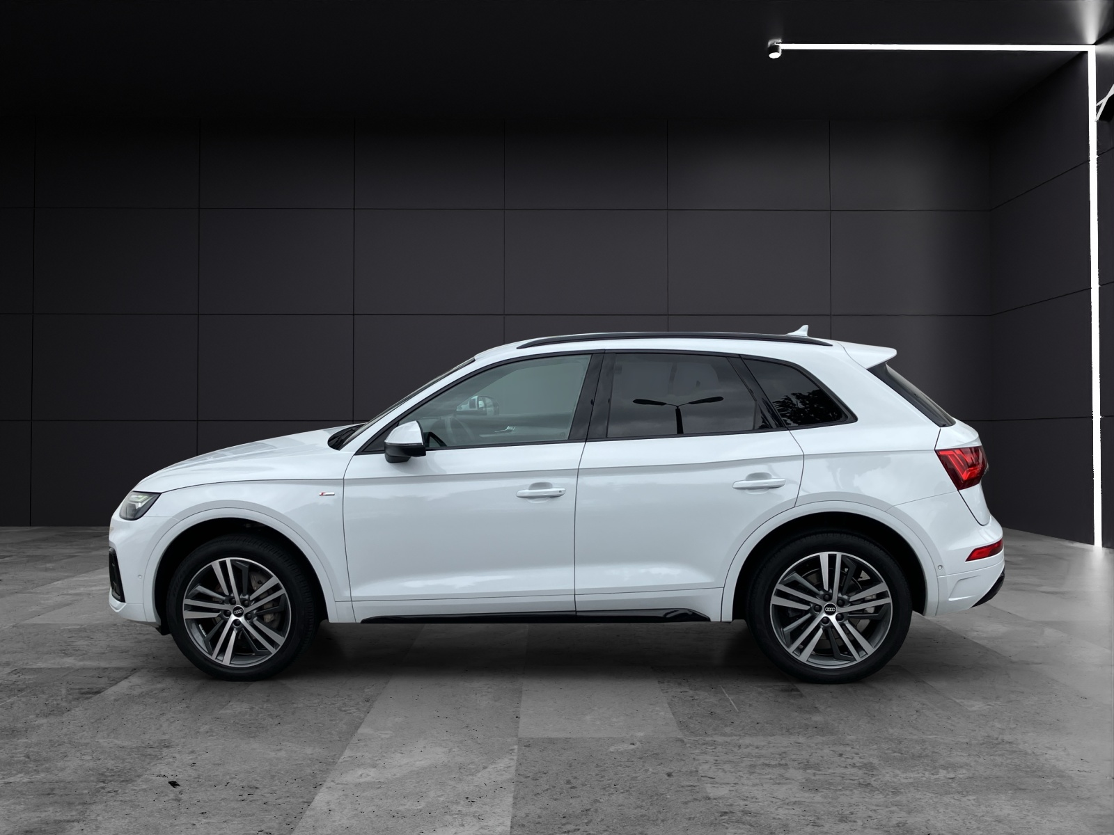Fahrzeugabbildung Audi Q5 50 TDI quattro S-line S-tronic LED Navi ACC AVC Park-Assist SH 20