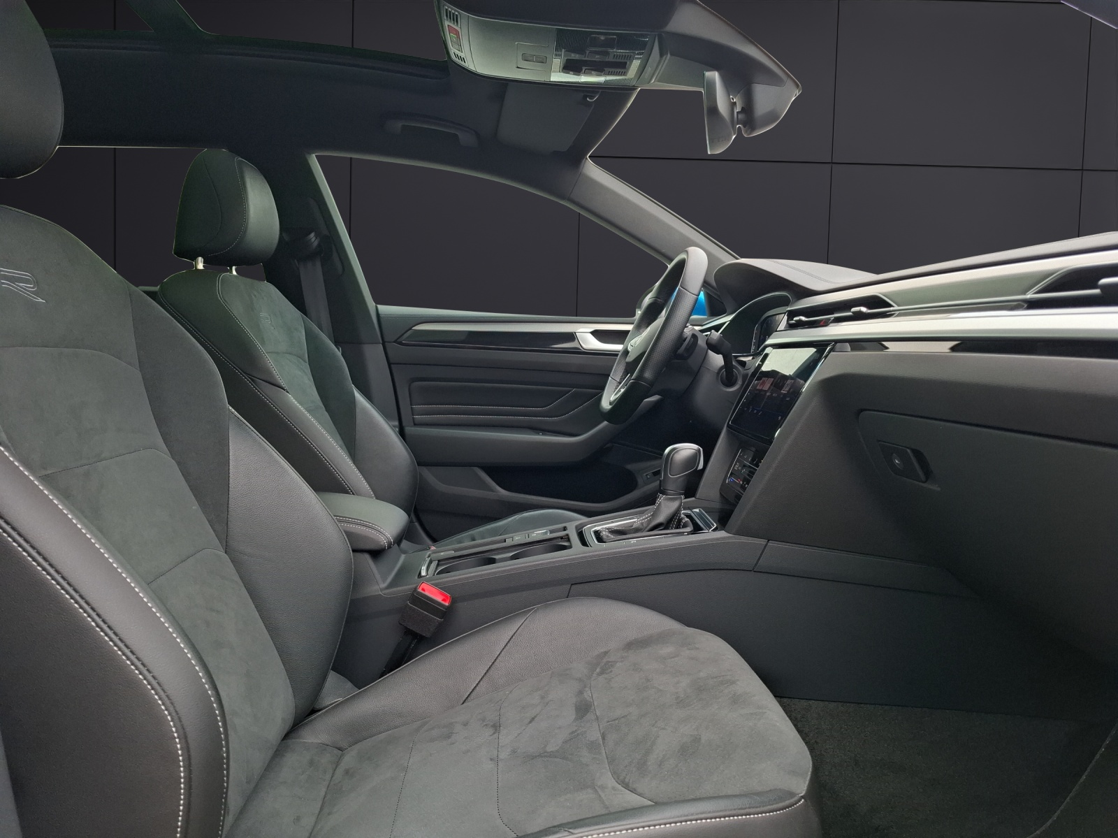 Fahrzeugabbildung Volkswagen Arteon SB TDI R-Line DSG 4M LED AHK Navi AID Pano ACC RFK SH