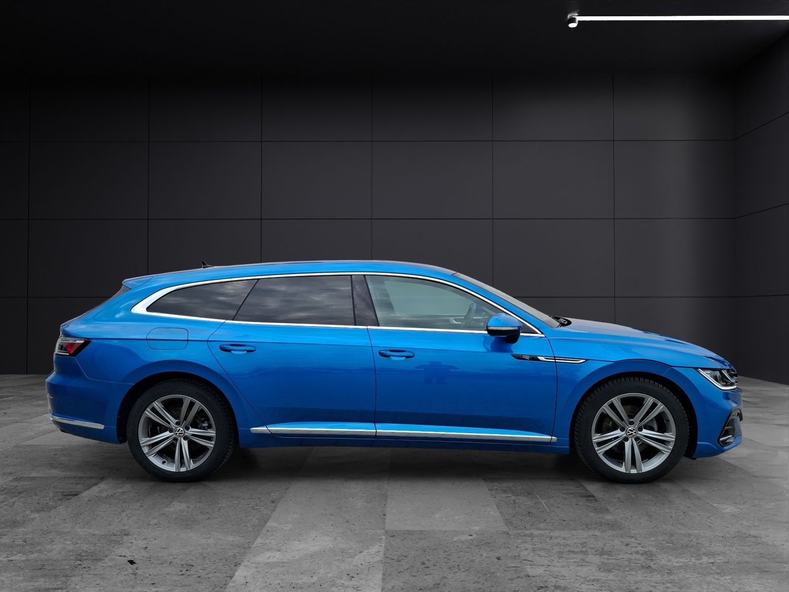 Fahrzeugabbildung Volkswagen Arteon SB TDI R-Line DSG 4M LED AHK Navi AID Pano ACC RFK SH