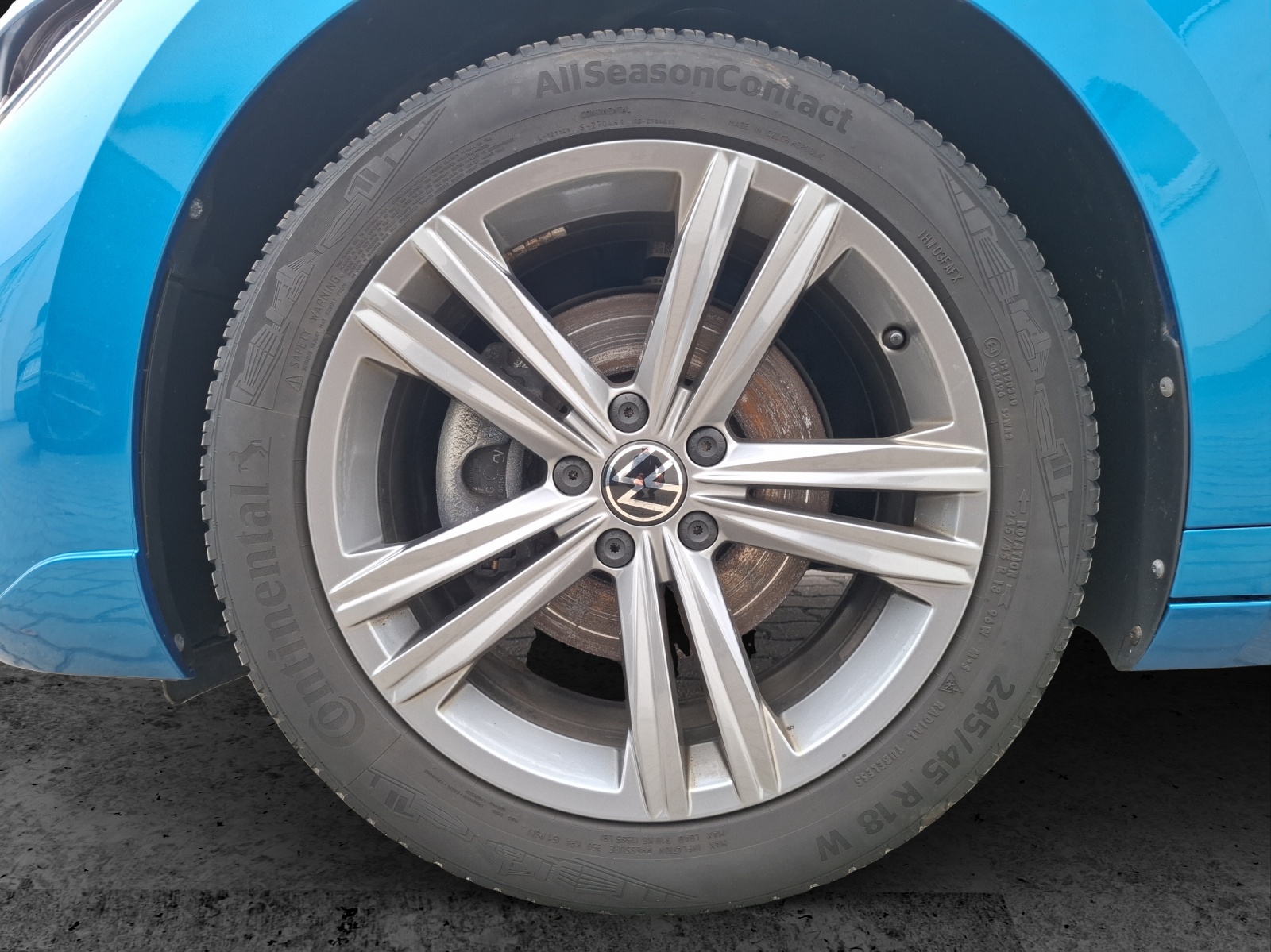 Fahrzeugabbildung Volkswagen Arteon SB TDI R-Line DSG 4M LED AHK Navi AID Pano ACC RFK SH