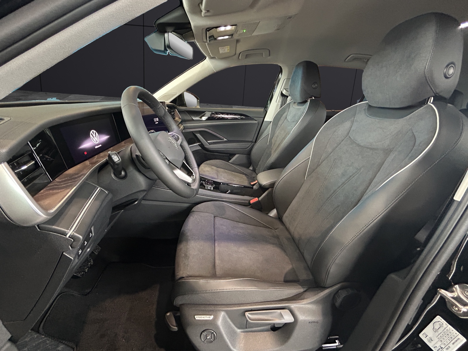 Fahrzeugabbildung Volkswagen Tayron TDI Elegance LED+ AHZV RearView