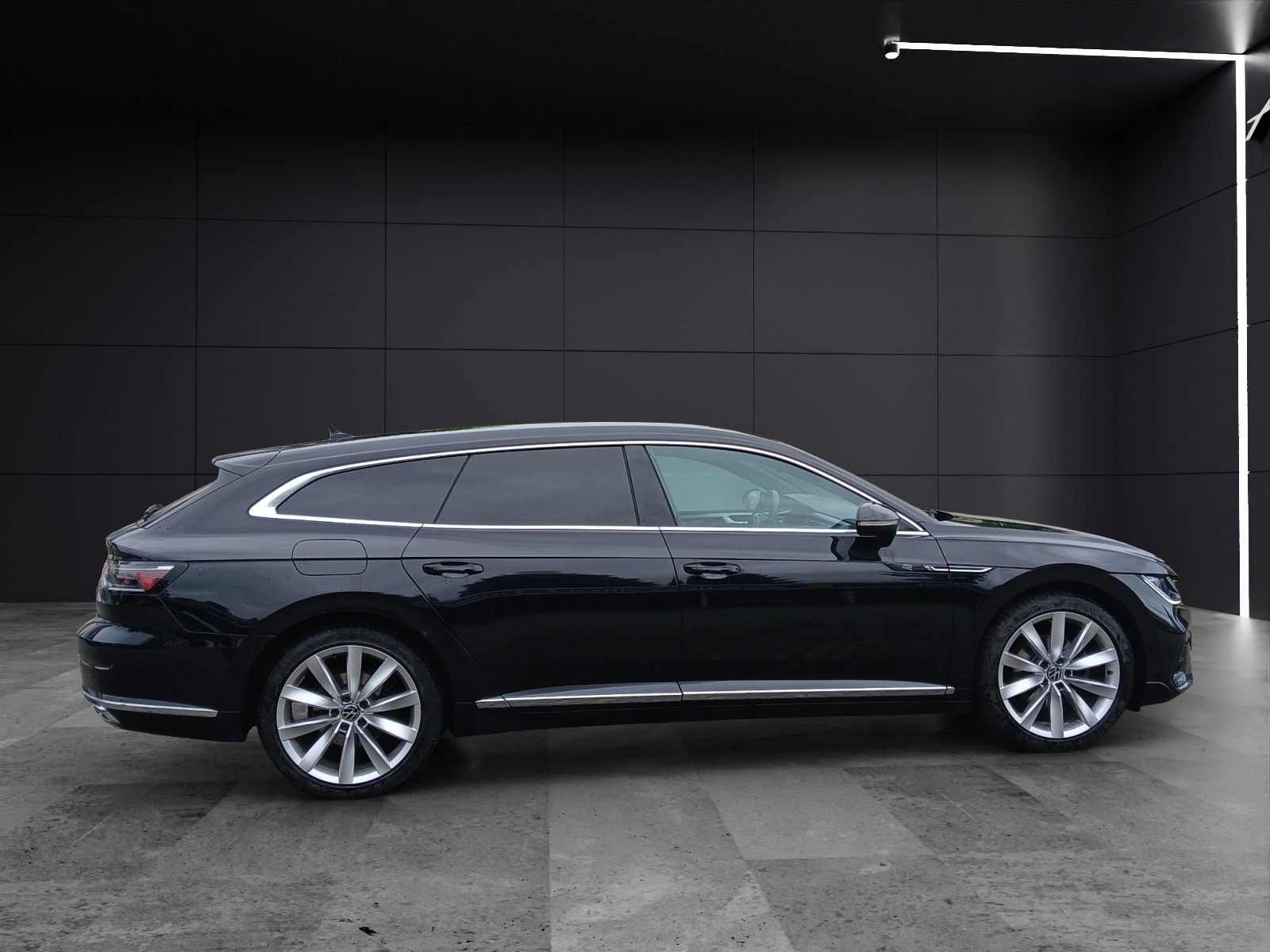 Fahrzeugabbildung Volkswagen Arteon SB R-Line ALLRAD Matrix AHK VC ACC Kamera