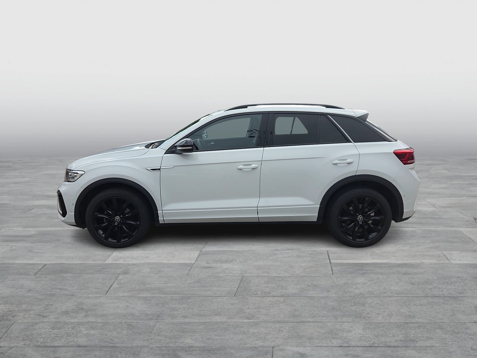 Fahrzeugabbildung Volkswagen T-Roc TSI R-Line DSG LED Navi AID ACC RFK SH 18