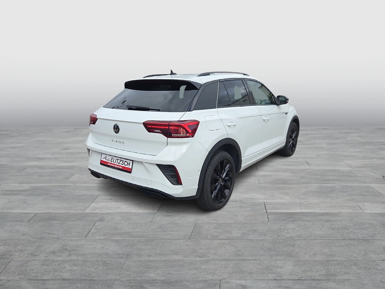 Fahrzeugabbildung Volkswagen T-Roc TSI R-Line DSG LED Navi AID ACC RFK SH 18