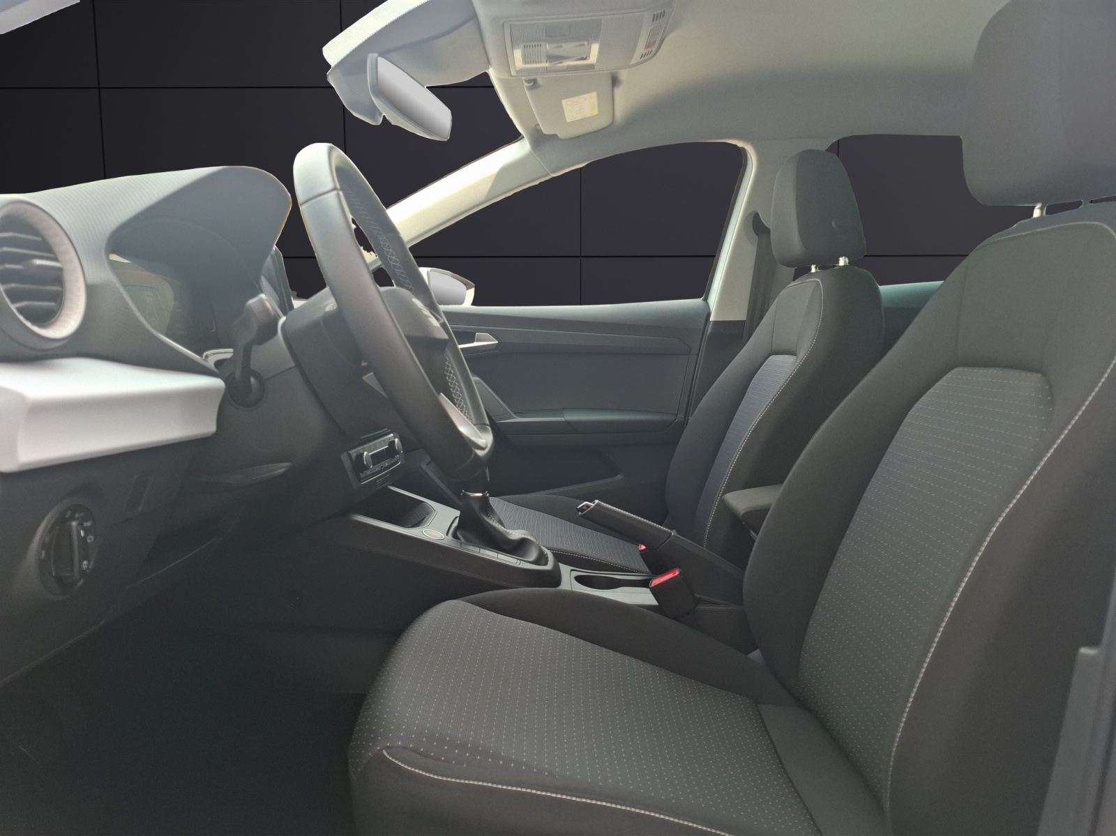 Fahrzeugabbildung SEAT Ibiza TSI Style LED Navi ACC VC RFK SH LM