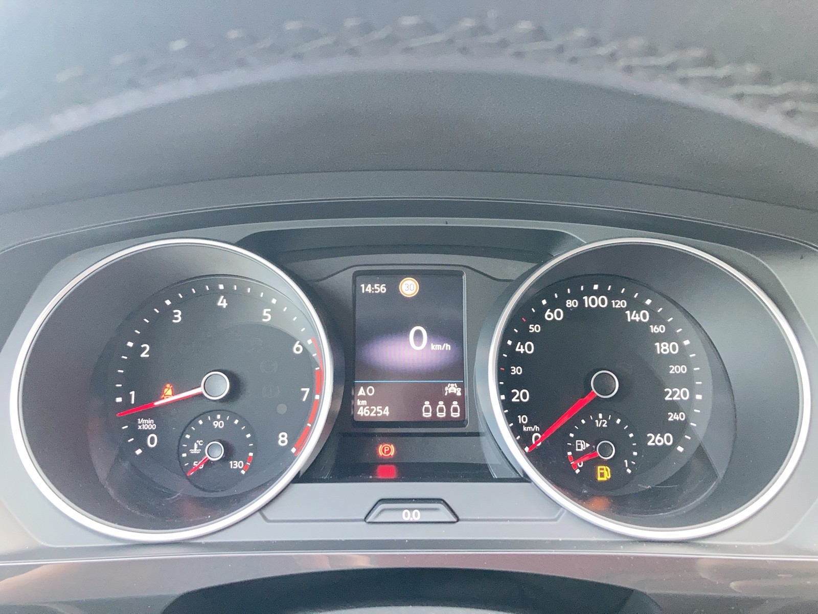 Fahrzeugabbildung Volkswagen Tiguan TSI Life LED Navi ACC RFK AHK