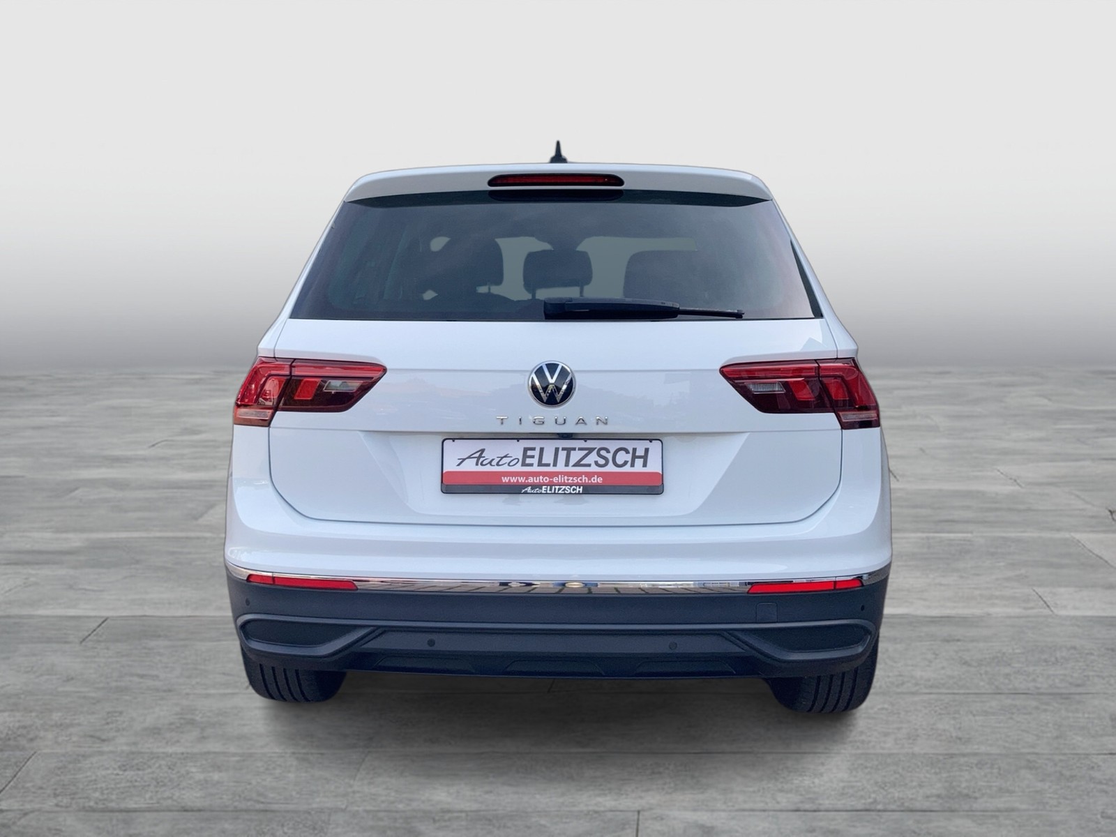 Fahrzeugabbildung Volkswagen Tiguan TSI Life LED Navi ACC RFK AHK