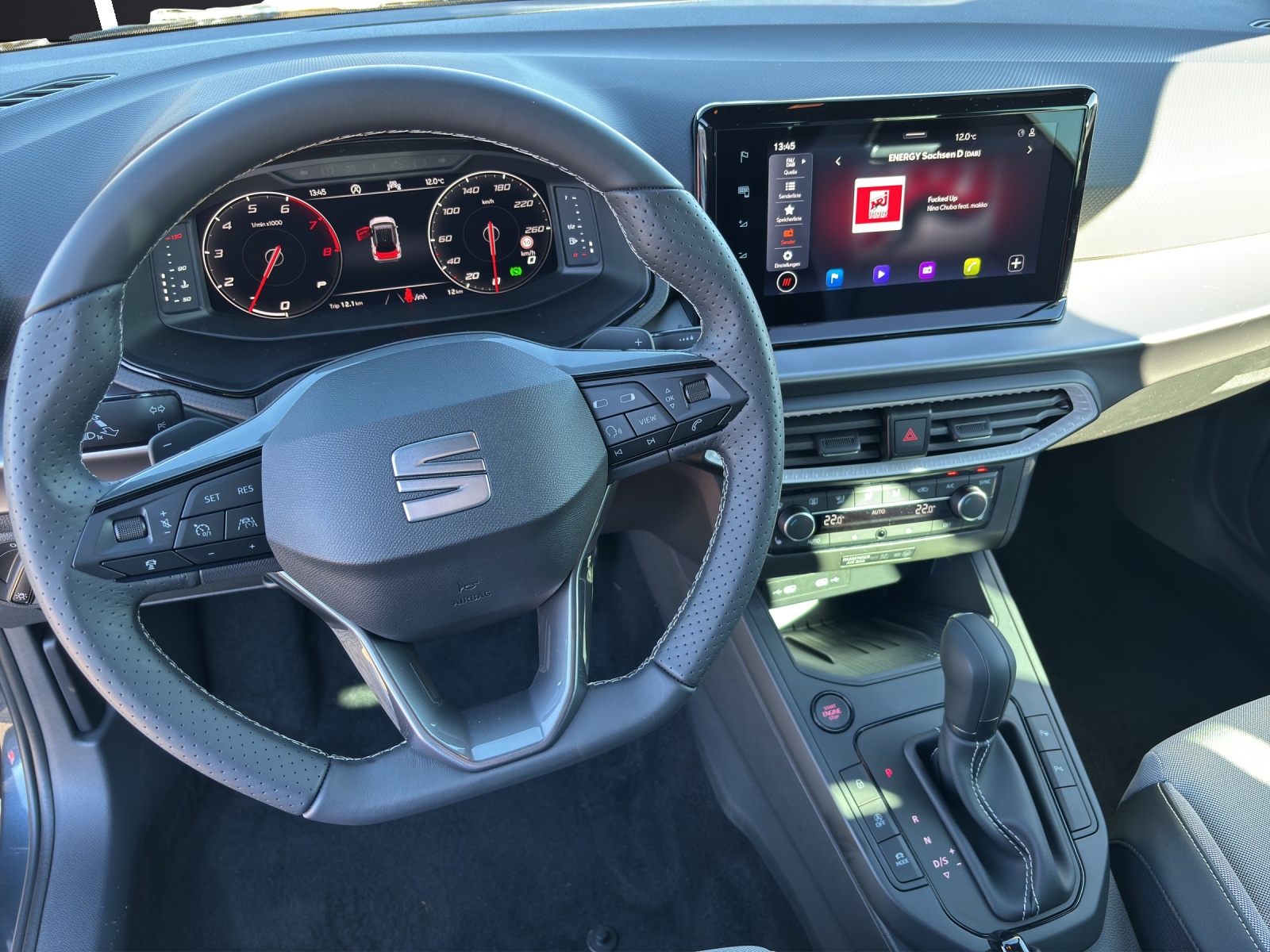 Fahrzeugabbildung SEAT Arona 1.0 TSI FR KESSY RFK 18
