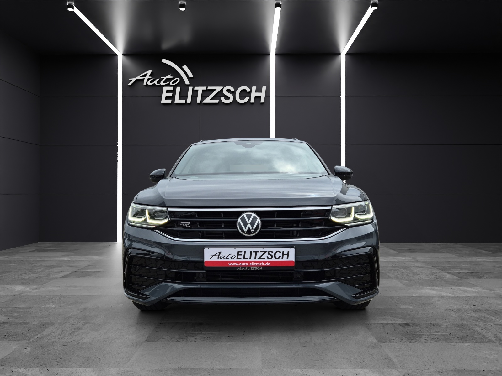 Fahrzeugabbildung Volkswagen Tiguan TSI R-Line 4M DSG Matrix AHK Navi ACC RFK HUD 19