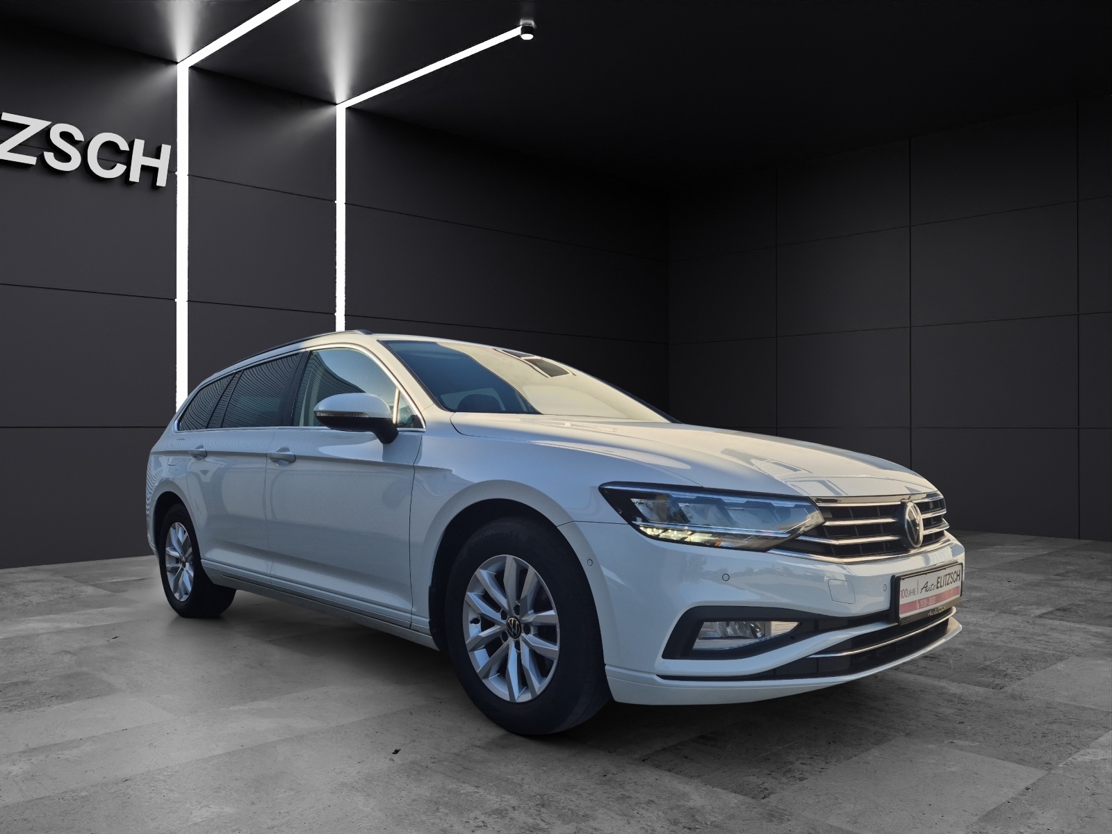 Fahrzeugabbildung Volkswagen Passat Variant TDI Business DSG LED AHK Navi AID ACC RFK SH