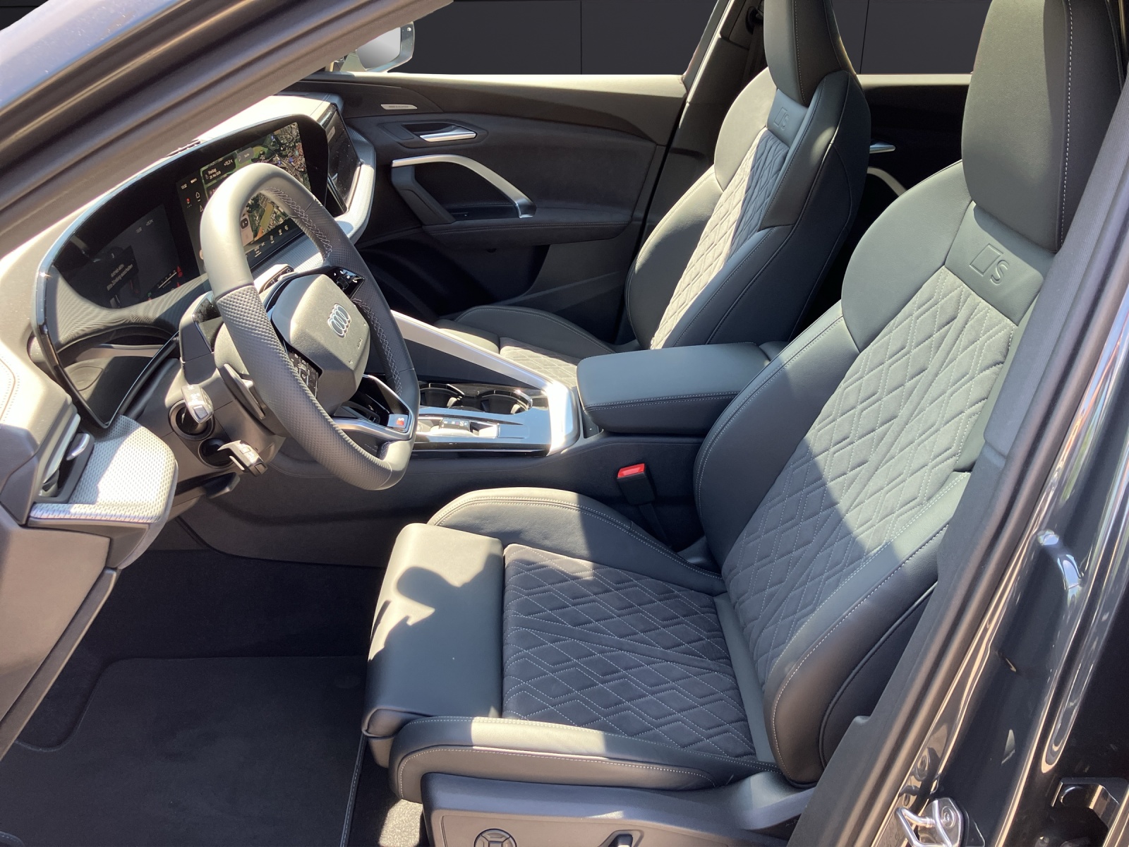 Fahrzeugabbildung Audi Q5 2.0 TDI quattro 150 kW LED, NAVI, ACC