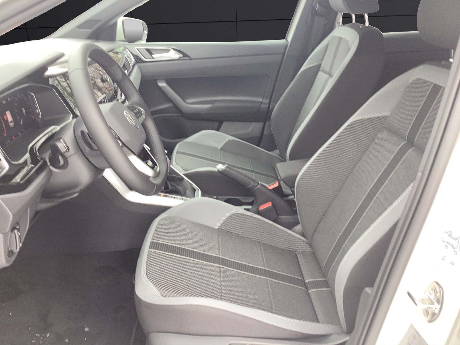 Fahrzeugabbildung Volkswagen Polo Style TSI DSG IQ.Light ACC SH RearView Ambiente AppConnect Navi