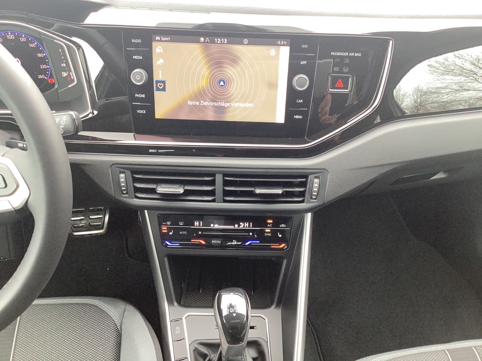 Fahrzeugabbildung Volkswagen Polo Style TSI DSG IQ.Light ACC SH RearView Ambiente AppConnect Navi