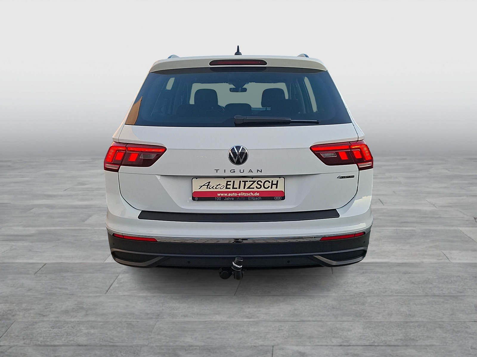 Fahrzeugabbildung Volkswagen Tiguan TDI Life DSG 4M LED AHK Navi AID HUD ACC RFK SHZ 18