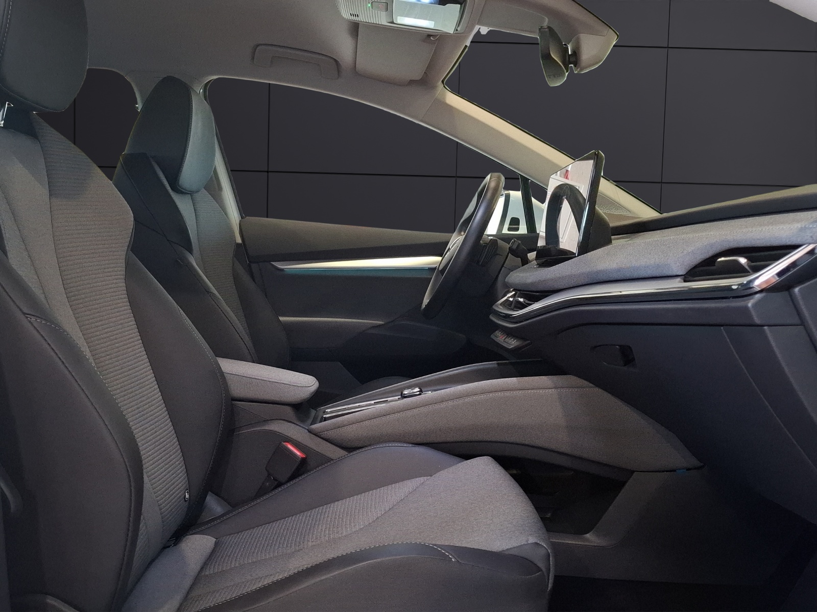 Fahrzeugabbildung SKODA Enyaq 60 Loft Matrix Navi VC ACC RFK WP SH 20