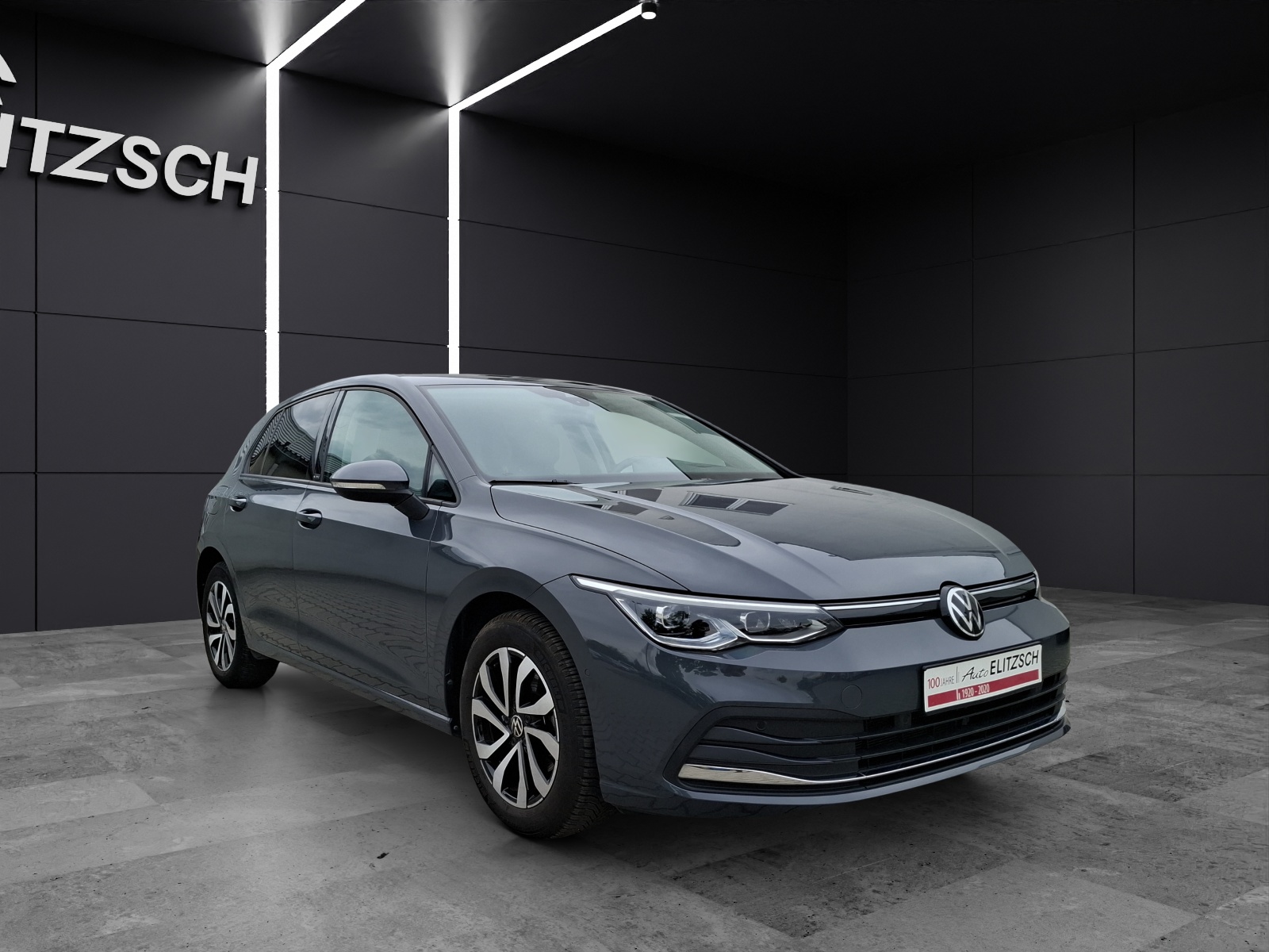 Fahrzeugabbildung Volkswagen Golf VIII TSI Active Standhzg. LEDplus Navi HUD AID ACC RFK SH
