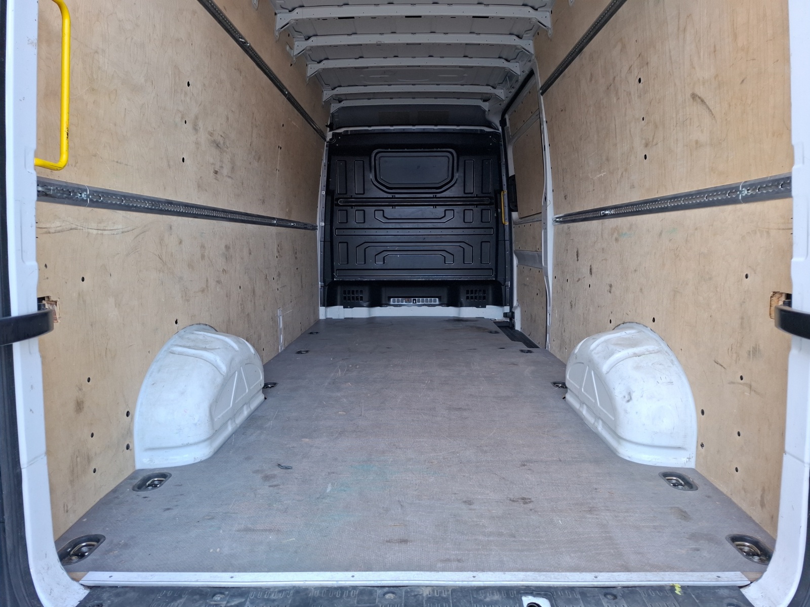 Fahrzeugabbildung Volkswagen Crafter Kasten 35 LR HD Klima RFK